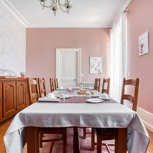 Le Clos Des Pervenches ***** Jassans-Riottier